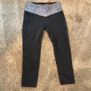 Lululemon Leggings - gray with pockets - size 8